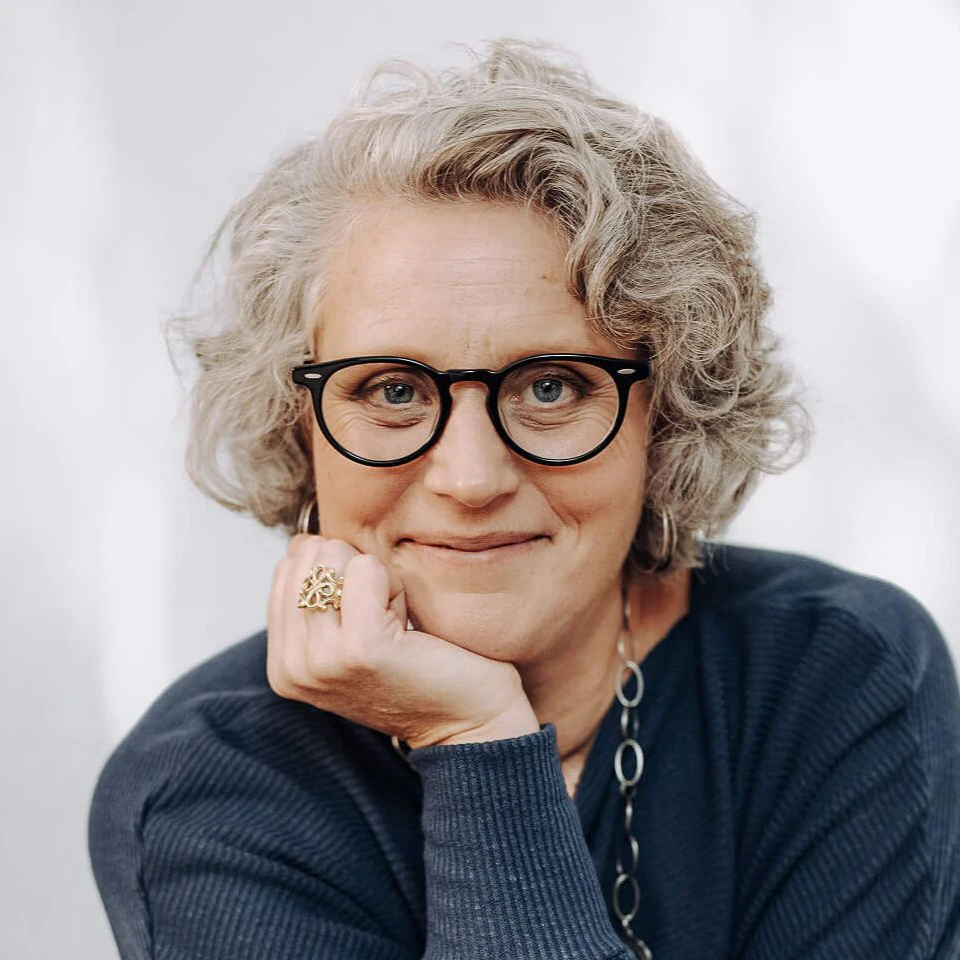 Dr. Laura James